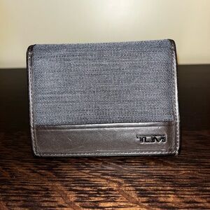 Tumi Alpha Brown Leather Trim & Black Wallet Card Case